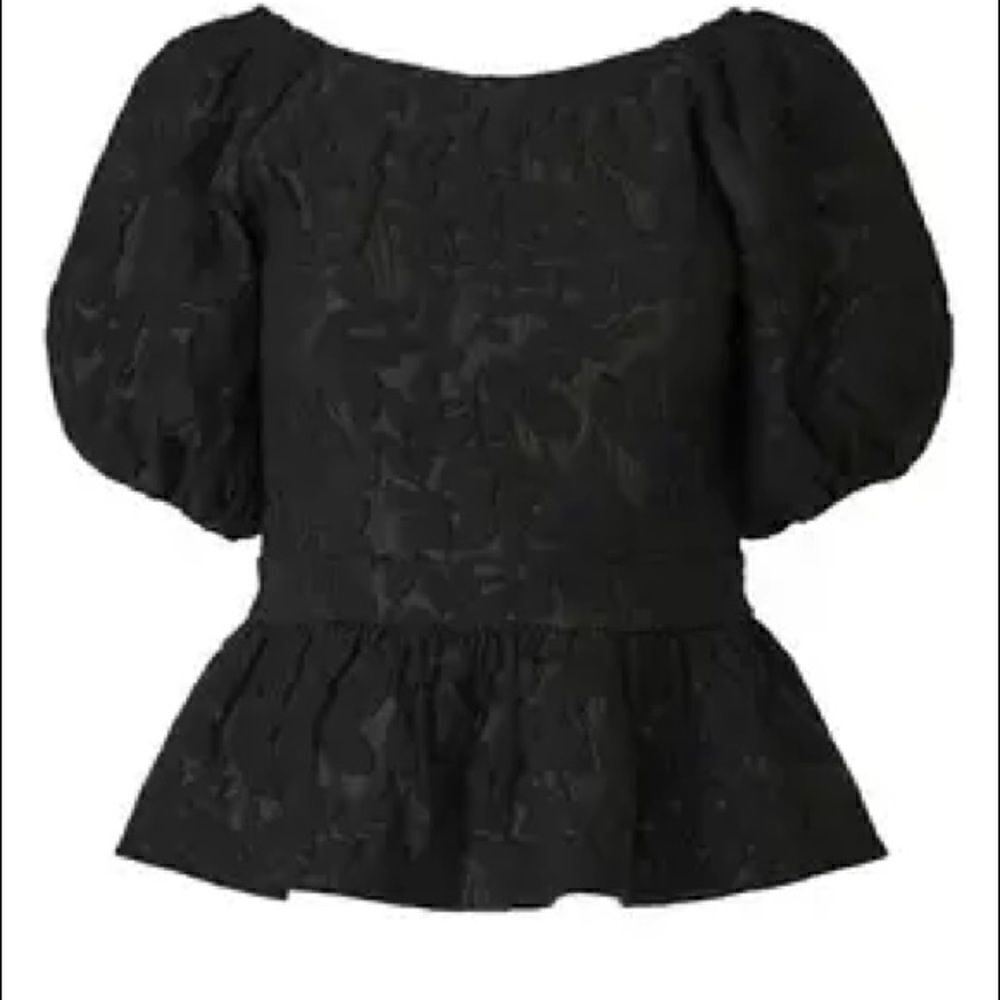 Line + Dot
Delilah Peplum Top